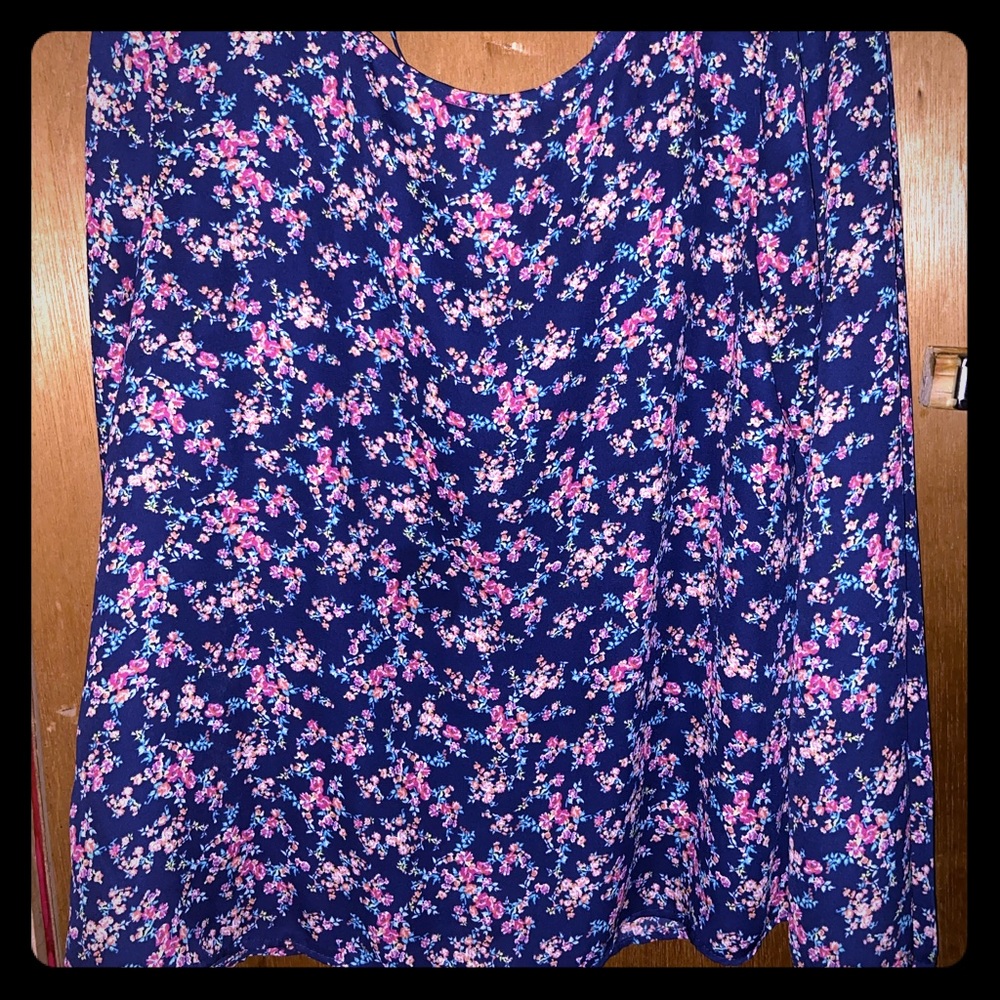 Wishful Park Blouse size Large